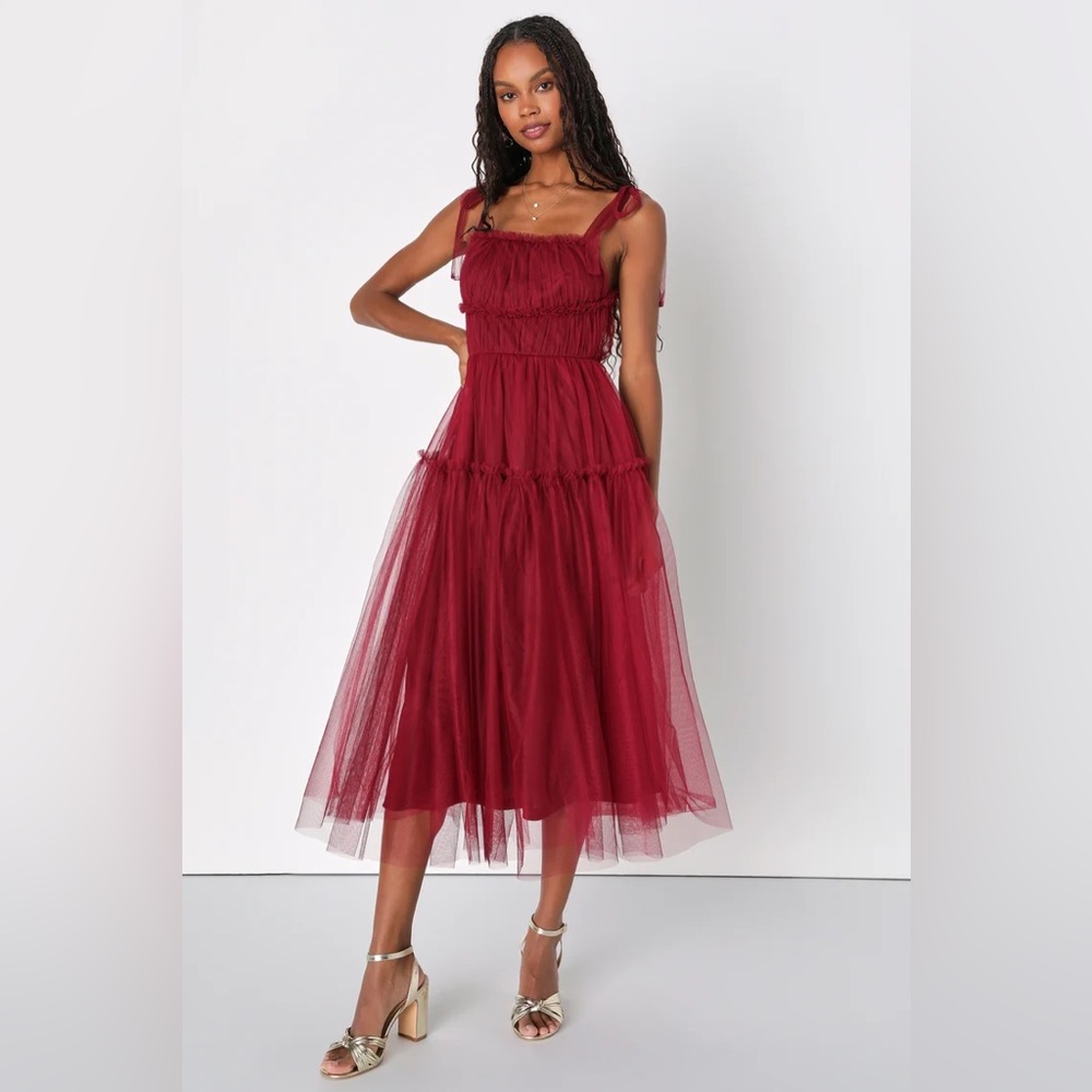 Lulu's NWT Graceful Charisma Burgundy‎ Tulle Tiered Tie-Strap Midi Dress